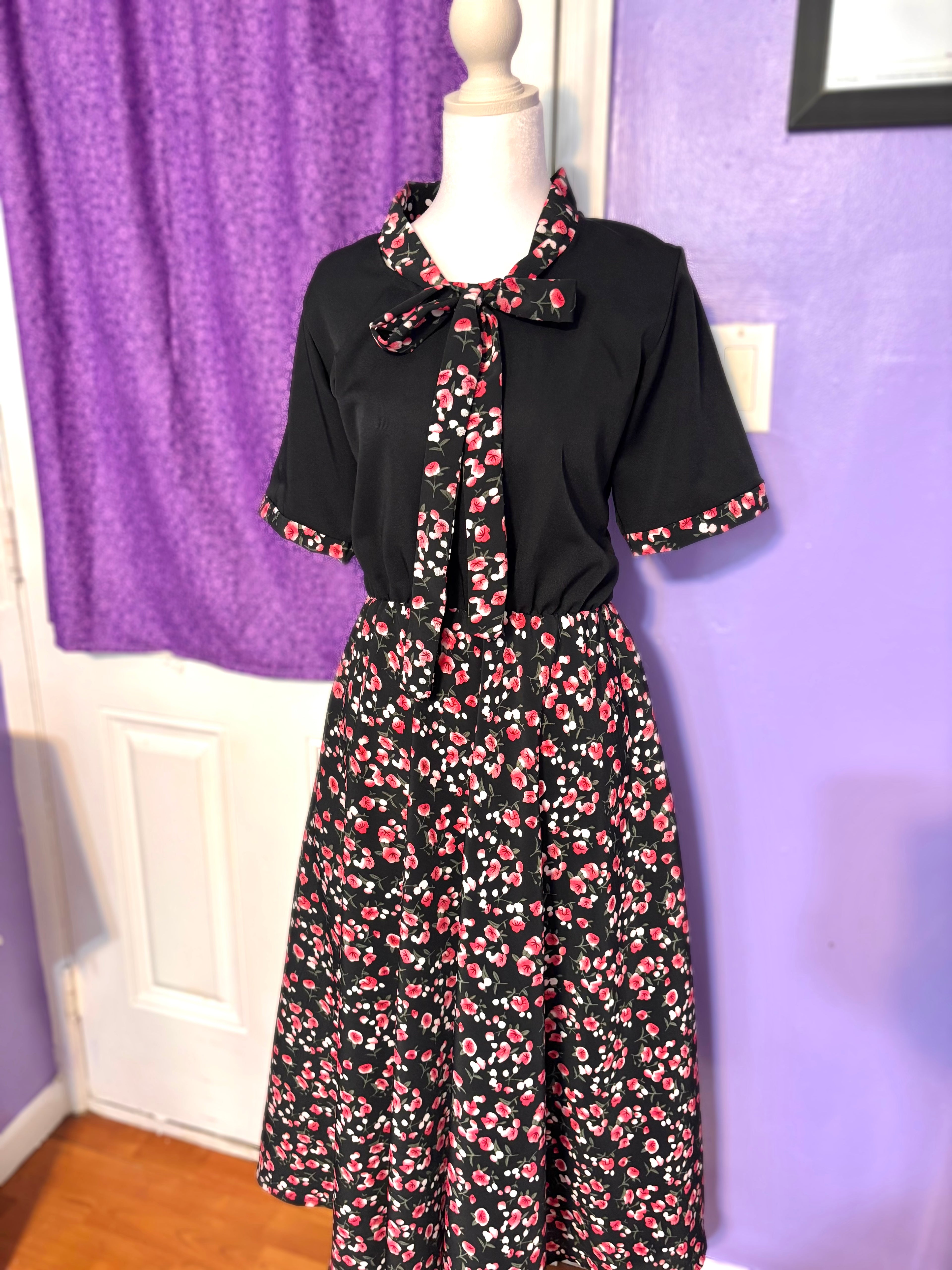 Black & Pink Floral Tie‑Neck Dress — Elegant, Modest & Effortlessly Comfortable