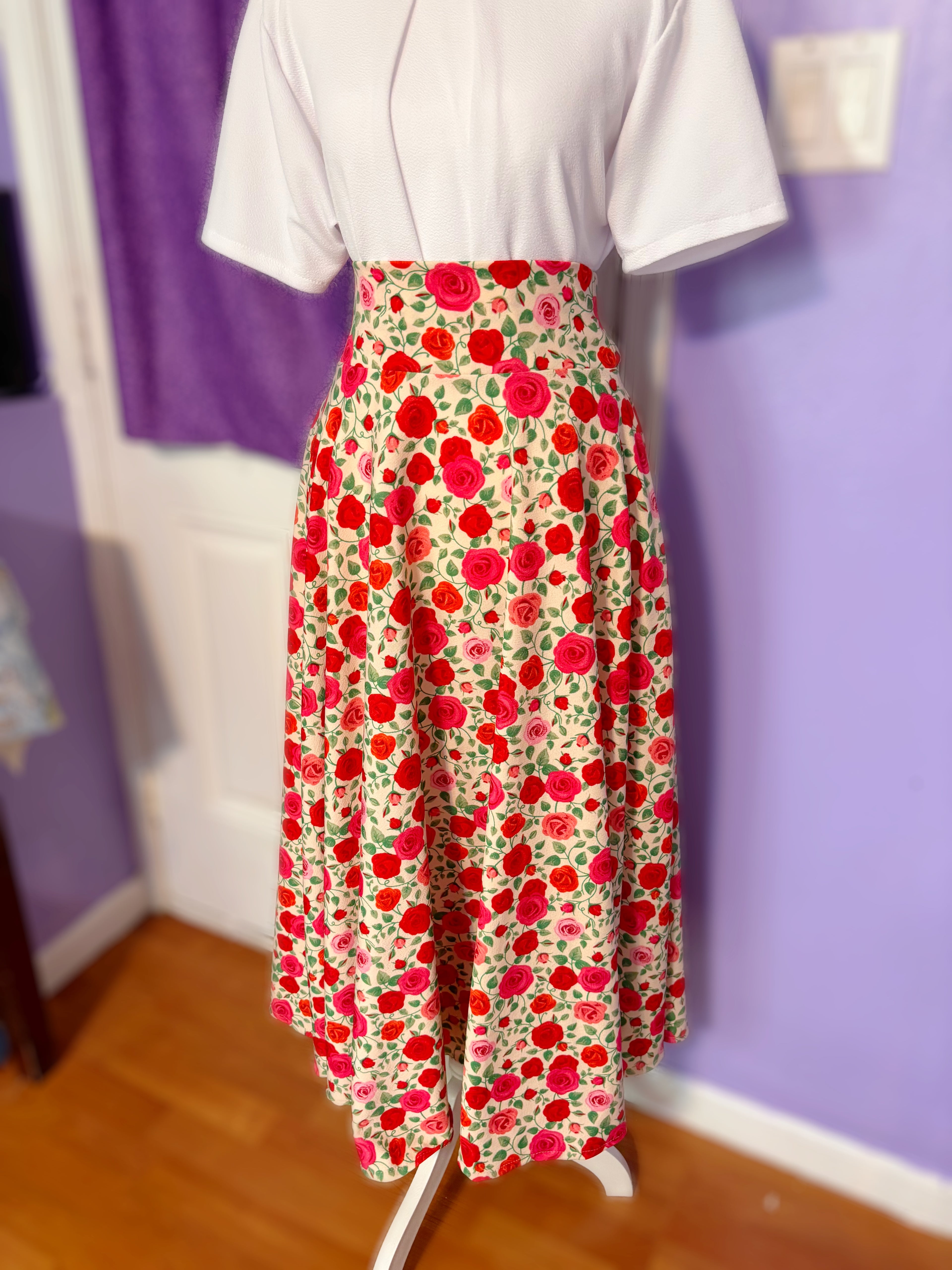 Red Rose Floral Skirt — Size S | Soft, Flowy & Elegantly Modest